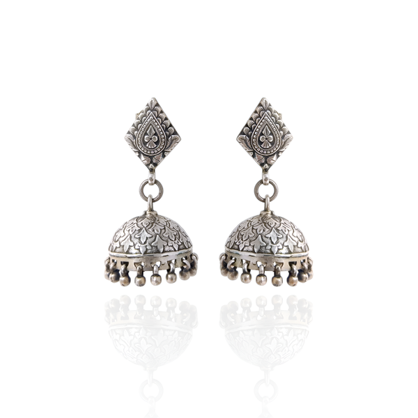 Medium Sterling Silver Leaf Earrings – Nikki Sedacca Art Jewelry